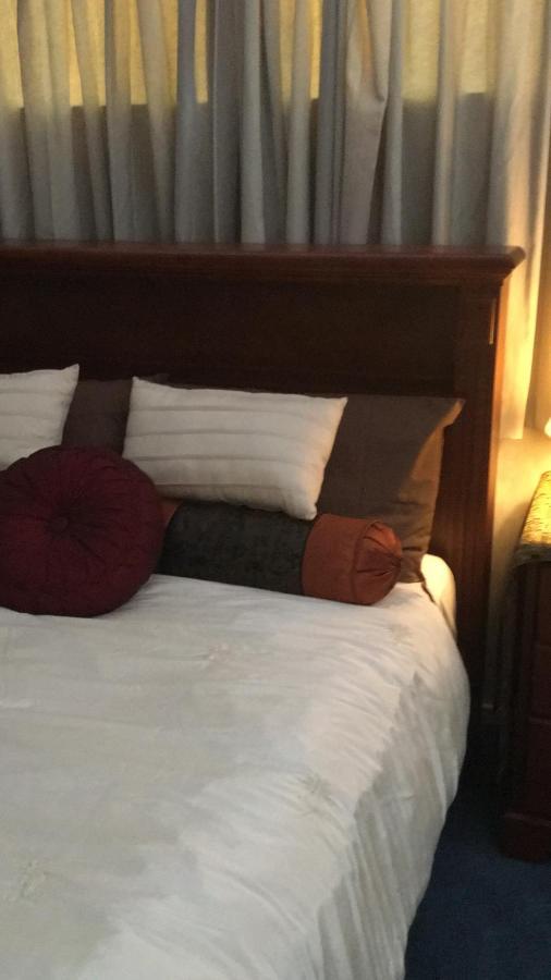 A Cozy Room With It'S Own Privacy Upper Hutt Buitenkant foto